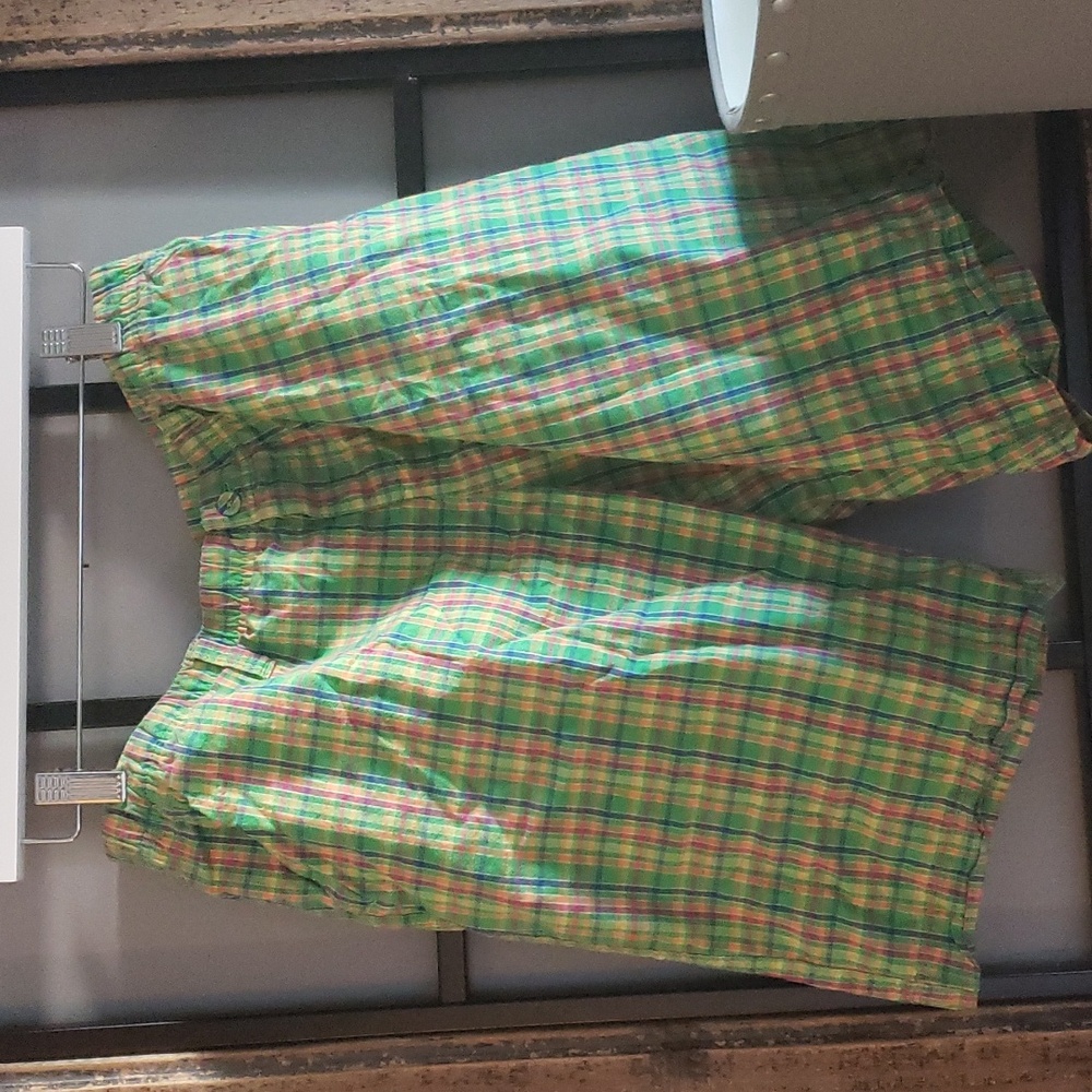 vs Bermuda shorts